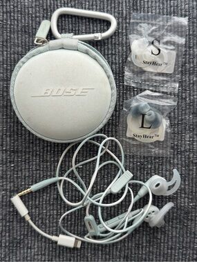 BOSE SoundSport In-Ear Wired Headphones – Aqua Mint w/ Case & Extra Tips